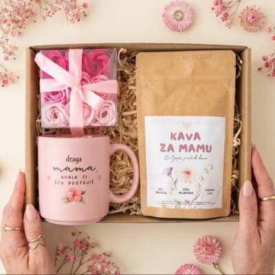 Poklon paket za mame - Šalica + kava + ruže od sapuna