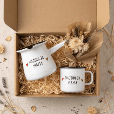Poklon paket "najbolja mama" – šalica + džezva + suhi buket